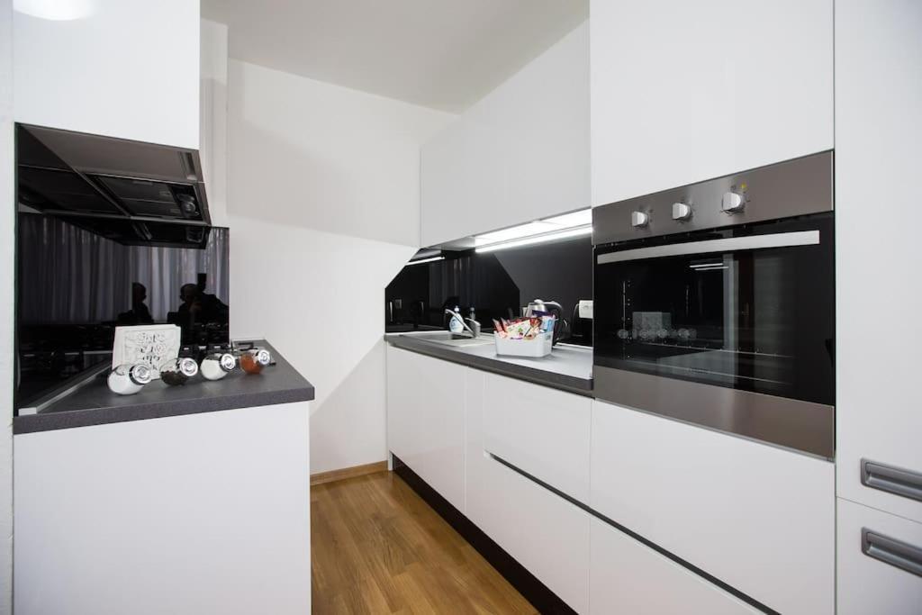 Apartment Check In Zagreb Maksimir-Free Parking Exterior photo